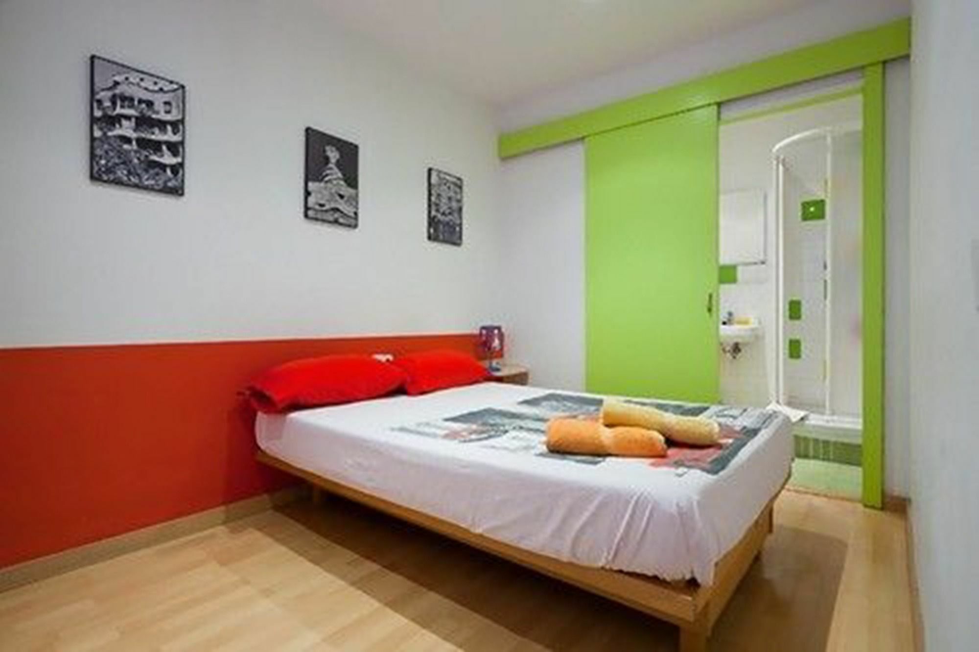 La Casa De Laura Nisia B&B Barcelone Extérieur photo